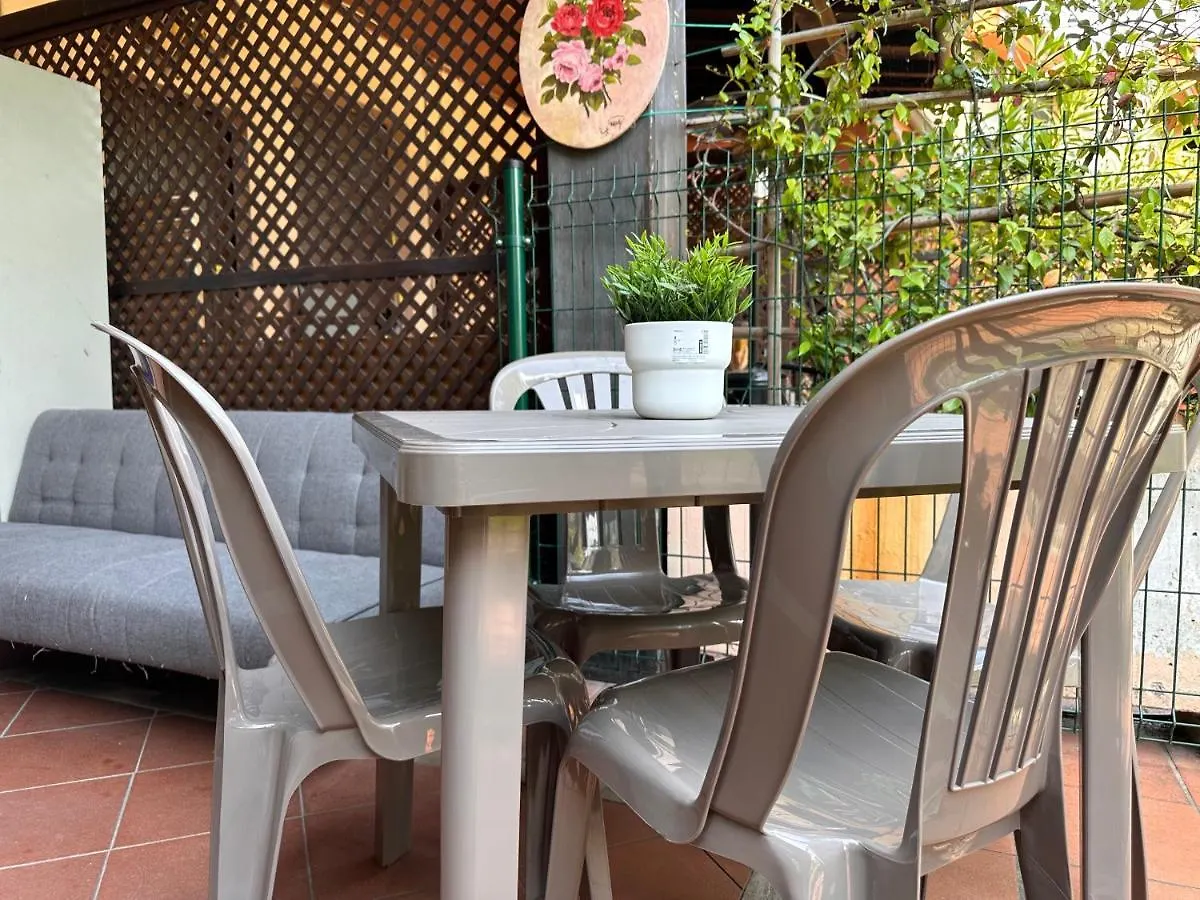 شقة Ninfee Residence 01 ديسينسانو ديل غاردا إيطاليا