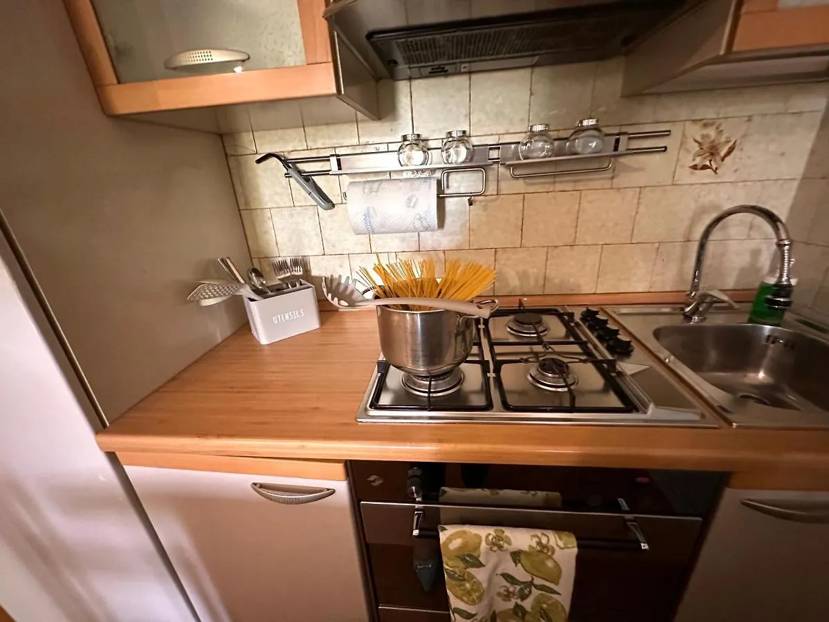 Ninfee Residence 01 ديسينسانو ديل غاردا 0*,