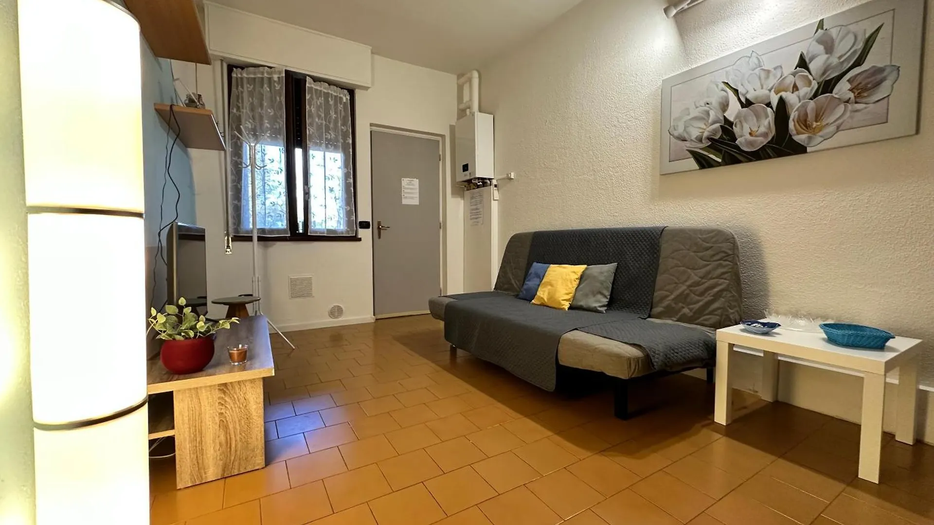 Apartment Ninfee Residence 01 Desenzano del Garda Italy